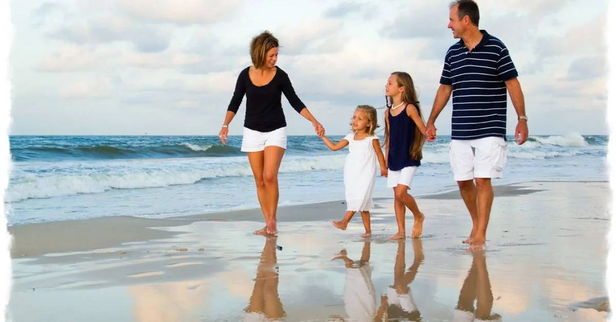 Family Quotes in Hindi: रिश्तों की डोर को मजबूती देने वाले 50+ प्रेरणादायक पारिवारिक कोट्स 1 family rishte quotes in hindi
